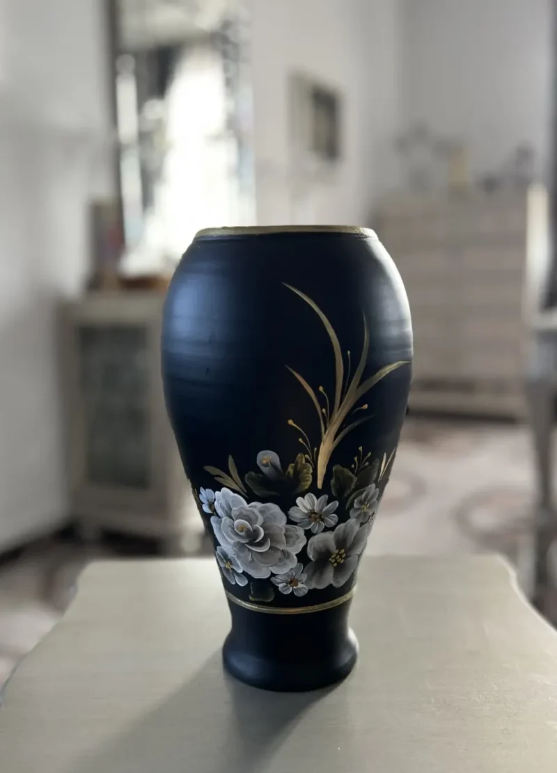 Vază modernă din ceramică-Ceramică Marginea