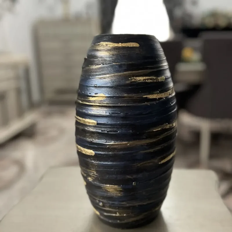 Vază modernă din ceramică neagră Nocturne-Ceramică Marginea